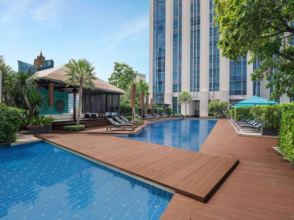 Отель Sofitel Bangkok Sukhumvit Экстерьер фото